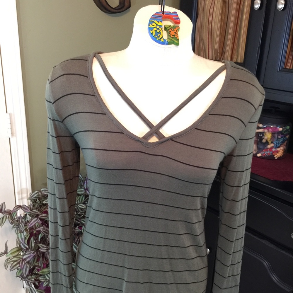 Love Charm Olive with Black Stripe Size M - Picture 2 of 5